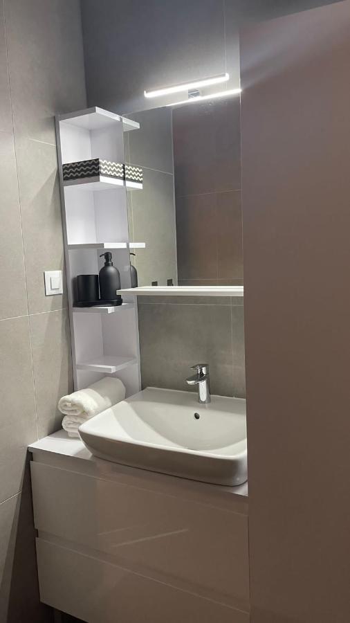 Ad Apartment Zagreb Bagian luar foto